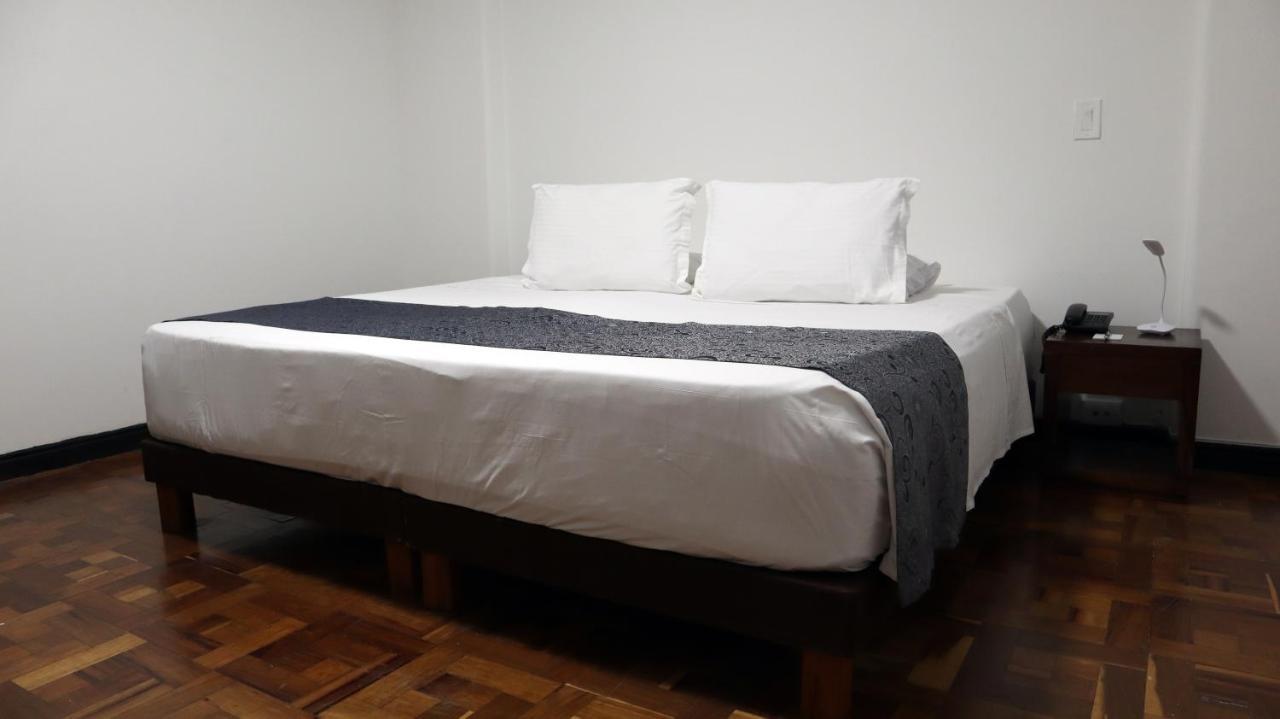 Like Home Hotel Boutique Medellín Buitenkant foto