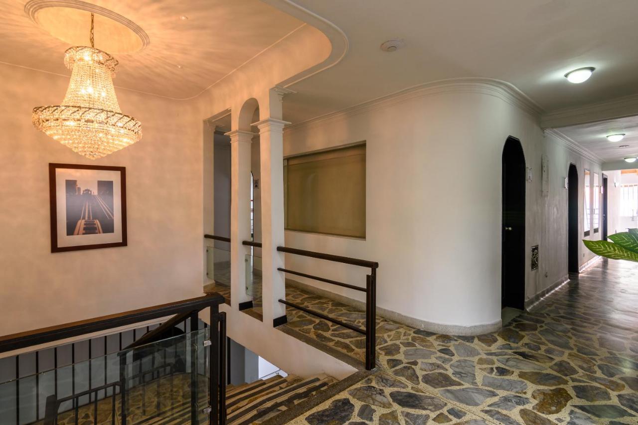 Like Home Hotel Boutique Medellín Buitenkant foto